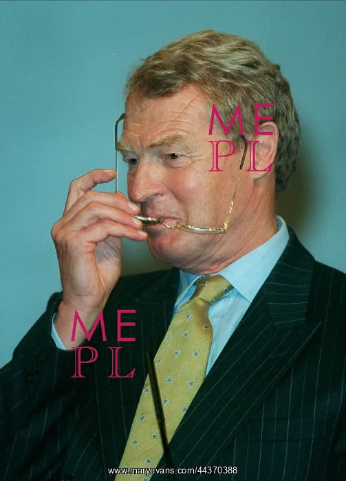  : Paddy Ashdown MP