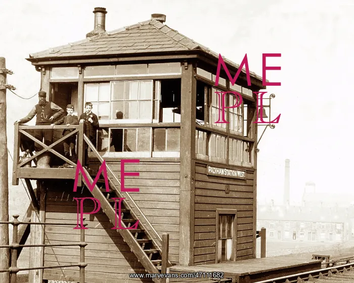  : Padiham West railway signal box