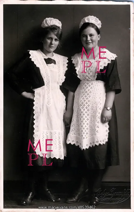: A Pair of Young Maids, Hamburg : A Pair of Young Maids, Hamburg