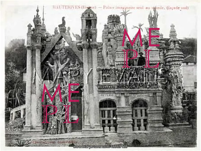  : PALAIS IDEAL