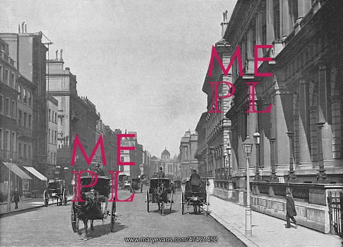 : PALL MALL. Looking east towards Trafalgar Square : PALL MALL. Looking east towards Trafalgar Square