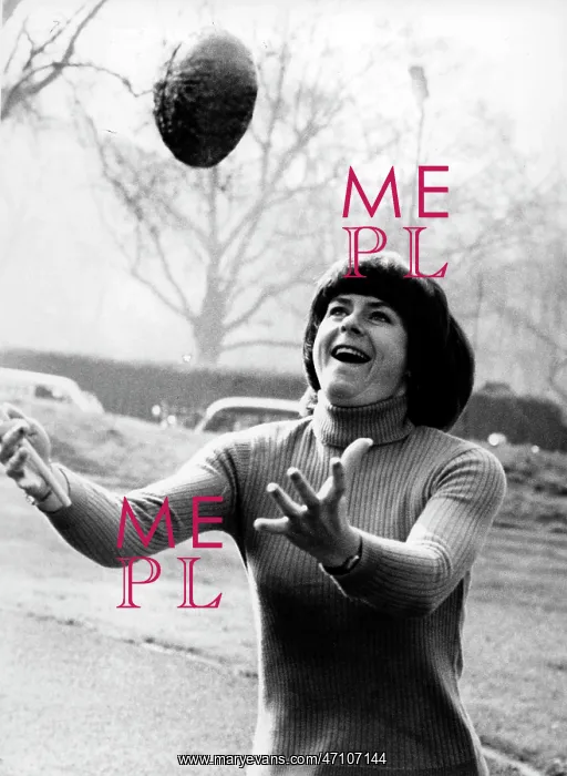 : Pam Ayres, popular poet, in BBC2 TV programme : Pam Ayres, popular poet, in BBC2 TV programme