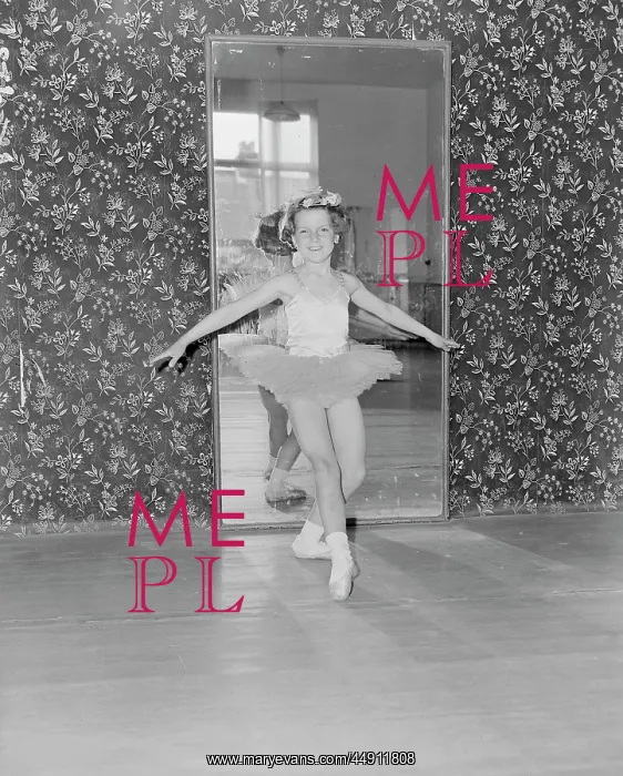 : Pam Gibbons- Ballet Dancer, Bexley : Pam Gibbons- Ballet Dancer, Bexley