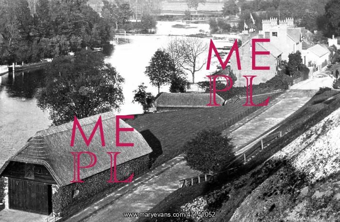  : Pangbourne River Thames Victorian period