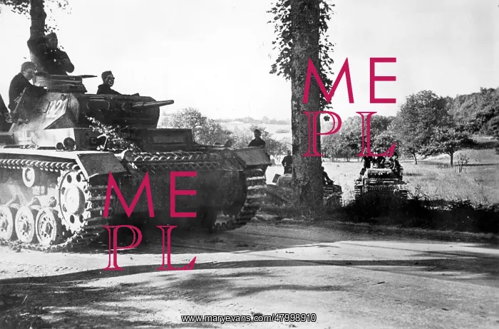 : Panzer III E stand ready before the beginning of a : Panzer III E stand ready before the beginning of a