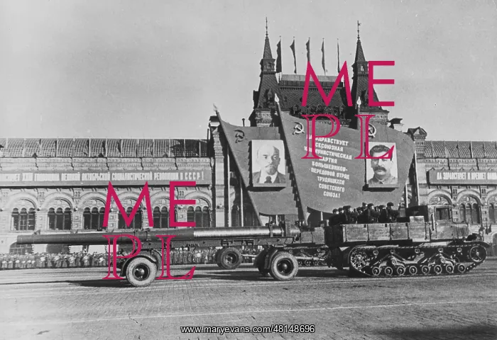 : Parade for the anniversary of the October Revolution, 1940 : Parade for the anniversary of the October Revolution, 1940