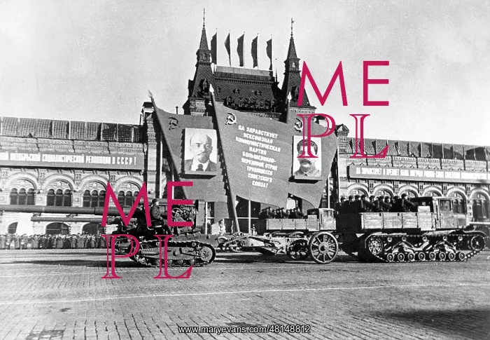 : Parade for the anniversary of the October Revolution, 1940 : Parade for the anniversary of the October Revolution, 1940