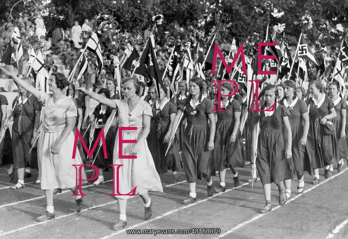 : Parade of BDM girls : Parade of BDM girls