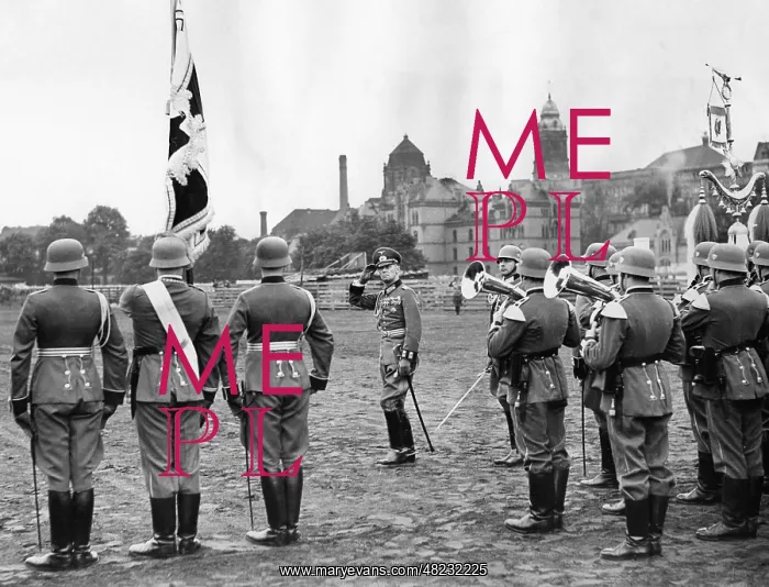 : Parade of the Berlin Guard Regiment in Berlin, 1939 : Parade of the Berlin Guard Regiment in Berlin, 1939