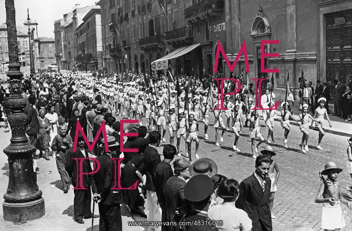 : Parade of children returning from fascist summer camps : Parade of children returning from fascist summer camps