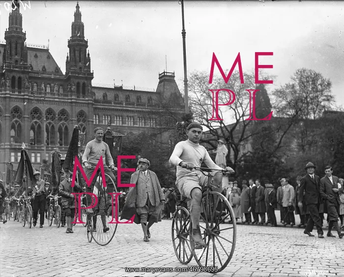 : Parade of cyclists in Vienna : Parade of cyclists in Vienna