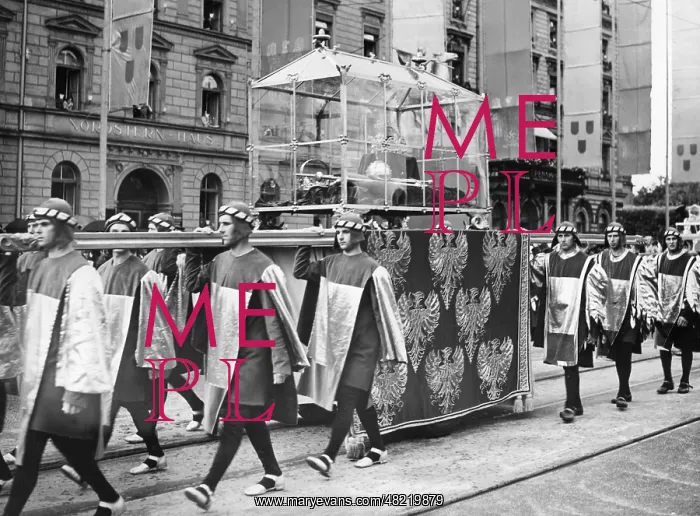 : Parade on the Day of German Art in Munich, 1938 : Parade on the Day of German Art in Munich, 1938