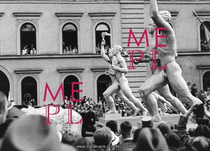 : Parade on the Day of German Art in Munich, 1939 : Parade on the Day of German Art in Munich, 1939