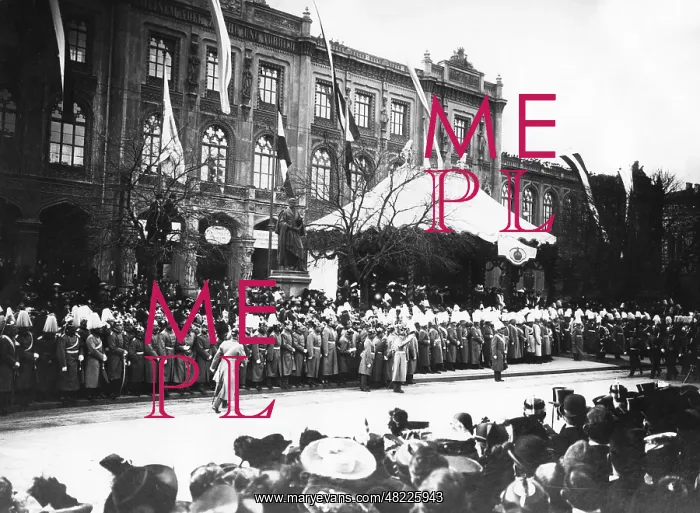 : Parade for Emperor Wilhelm II. in Munich, 1906 : Parade for Emperor Wilhelm II. in Munich, 1906