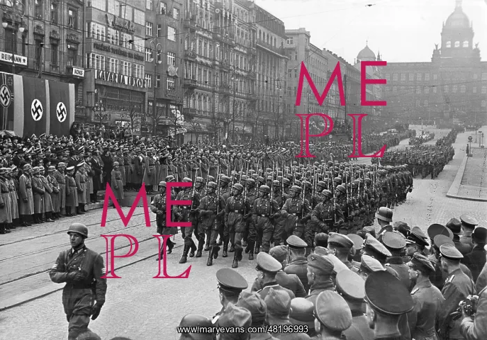 : Parade of German paratroopers in Prague, 1939 : Parade of German paratroopers in Prague, 1939