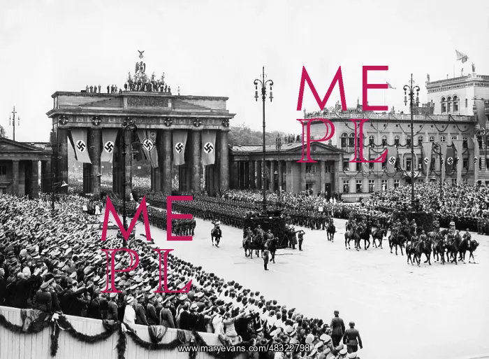 : Parade of German troops in Berlin, 1940 : Parade of German troops in Berlin, 1940