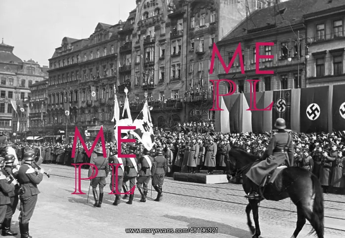 : Parade of German troops on the Wenceslas Square in Prague, 1 : Parade of German troops on the Wenceslas Square in Prague, 1