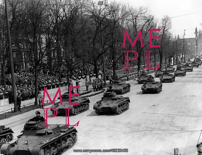 : Parade on Hitler's birthday in Berlin, 1937 : Parade on Hitler's birthday in Berlin, 1937