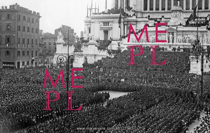 : Parade on the Piazza Venezia in Rome, 1929 : Parade on the Piazza Venezia in Rome, 1929