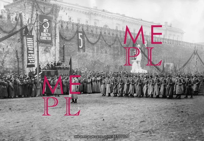 : Parade of the Red Army in Moscow, 1922 : Parade of the Red Army in Moscow, 1922
