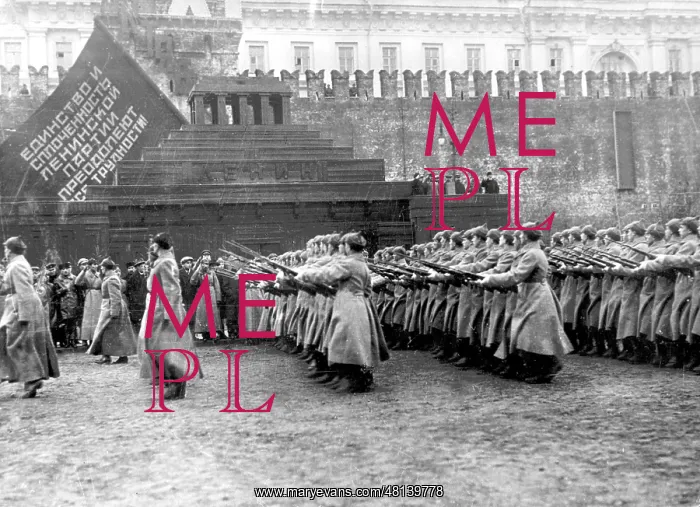 : Parade on Red Square, 1928 : Parade on Red Square, 1928