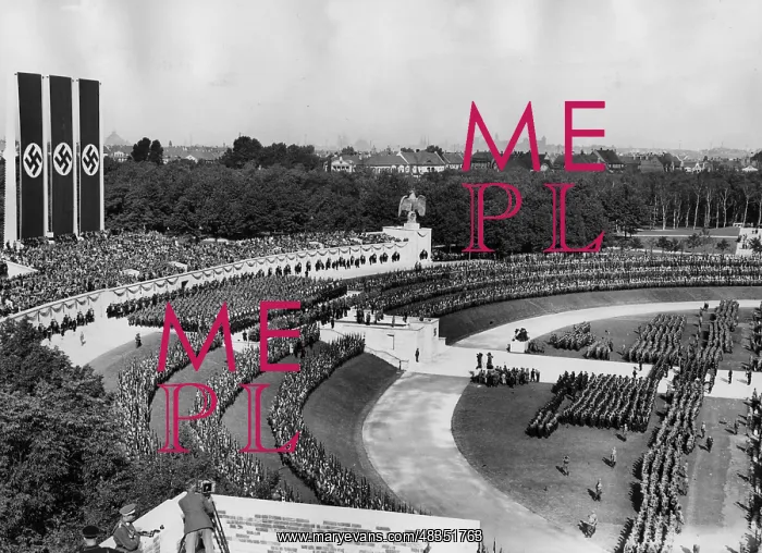 : Parade of the SA, SS and NSKK in the Luitpold : Parade of the SA, SS and NSKK in the Luitpold
