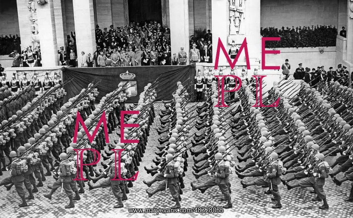 : Parade of troops for Adolf Hitler and Benito Mussolini : Parade of troops for Adolf Hitler and Benito Mussolini