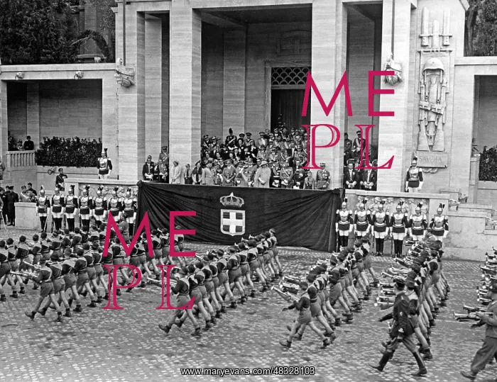 : Parade of troops for Adolf Hitler and Benito Mussolini : Parade of troops for Adolf Hitler and Benito Mussolini