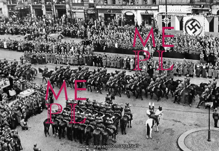 : Parade at Wenceslas Square, 1939 : Parade at Wenceslas Square, 1939