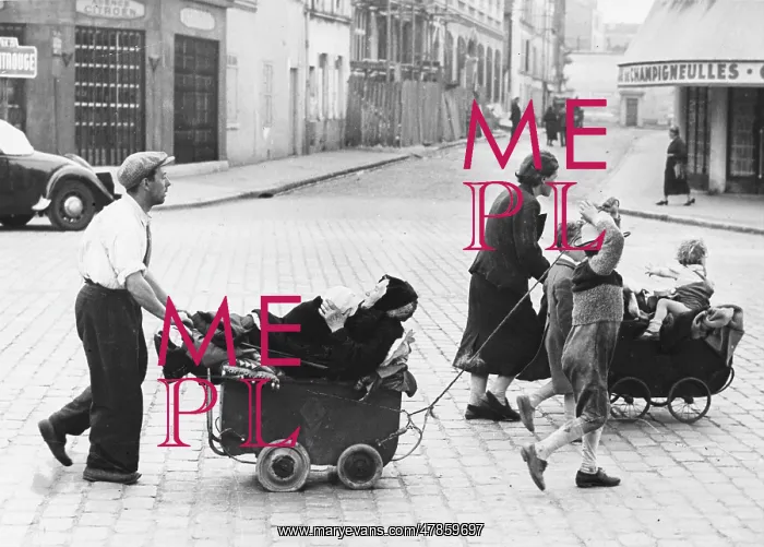 : Paris evacuation WWII : Paris evacuation WWII