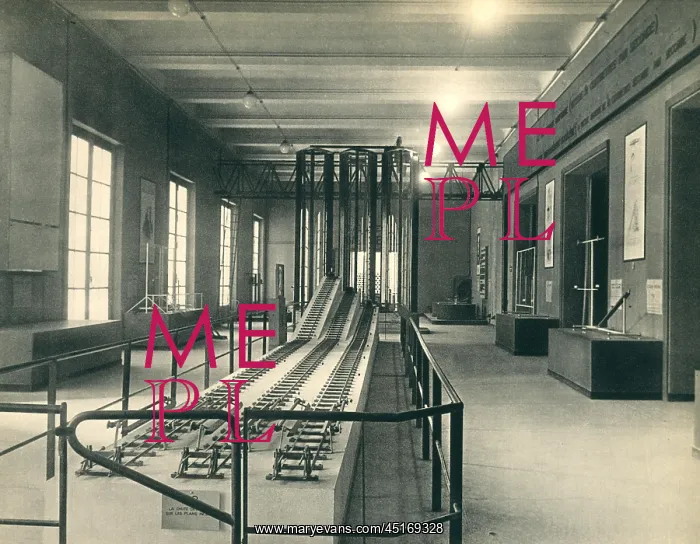 : Paris Expo 1937, Galilee Room : Paris Expo 1937, Galilee Room