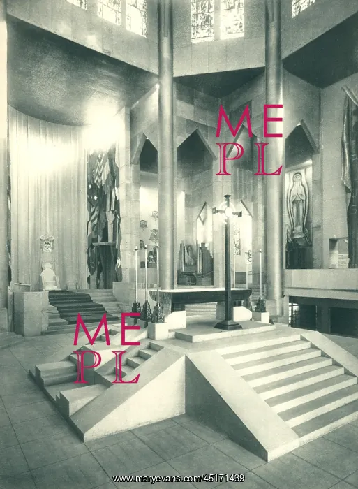 : Paris Expo 1937, The Sanctuary Altar : Paris Expo 1937, The Sanctuary Altar