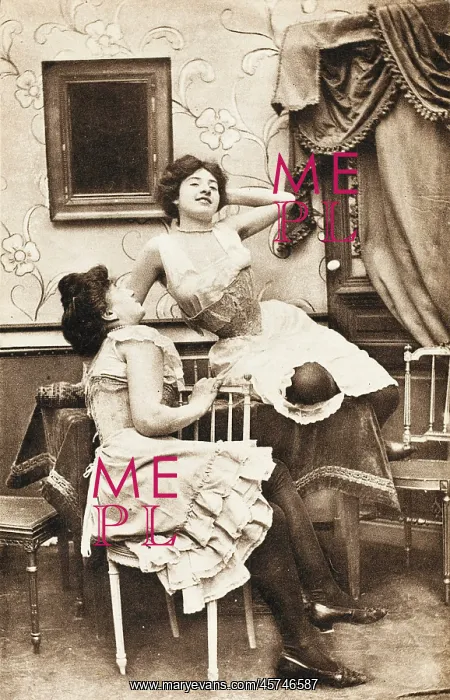 : PARISIAN PROSTITUTE 6 / 9 : PARISIAN PROSTITUTE 6 / 9
