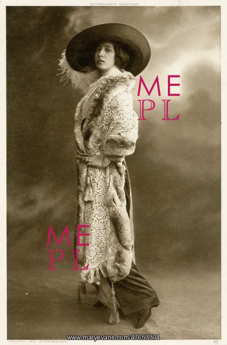  : Parisian woman 1908