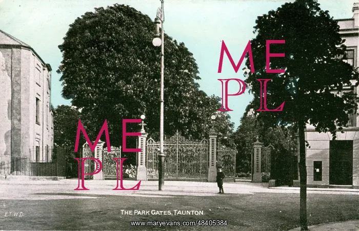 : The Park Gates, Taunton, Somerset : The Park Gates, Taunton, Somerset