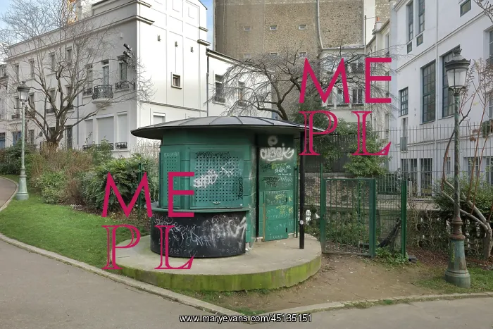 : Park keeper gatehouse, Square Aristide-Cavaille-Coll : Park keeper gatehouse, Square Aristide-Cavaille-Coll