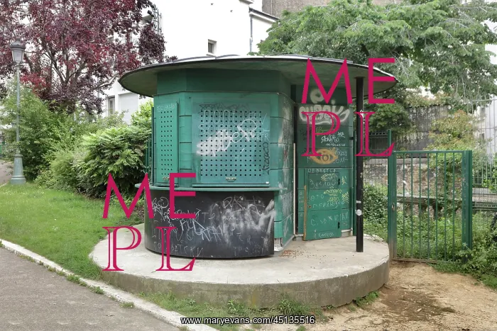 : Park keeper gatehouse, Square Aristide-Cavaille-Coll : Park keeper gatehouse, Square Aristide-Cavaille-Coll