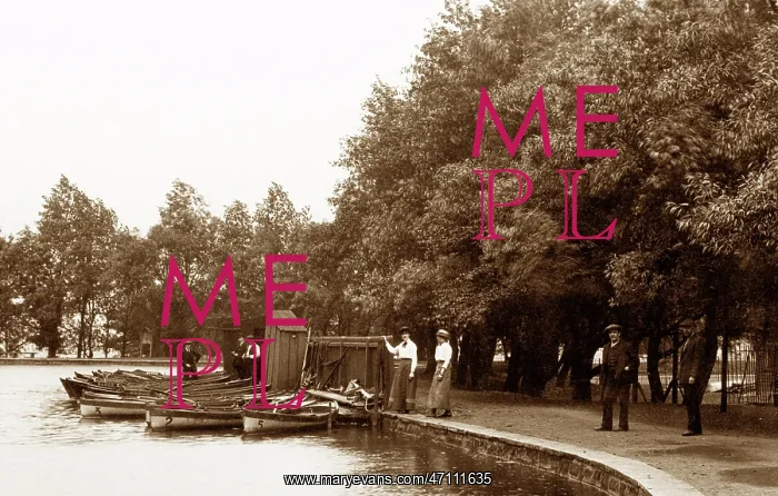 : Park Lake, Pontefract early 1900's