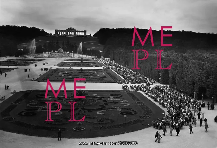 : Park at Schoenbrunn Palace, 1931 : Park at Schoenbrunn Palace, 1931
