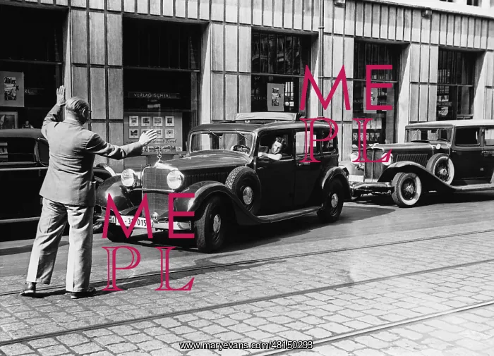 : Parking in a parking space, 1939 : Parking in a parking space, 1939