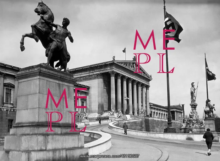 : Parliament in Vienna, 1938 : Parliament in Vienna, 1938