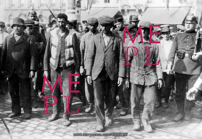 : Partisans on their way to war court, 1914 : Partisans on their way to war court, 1914