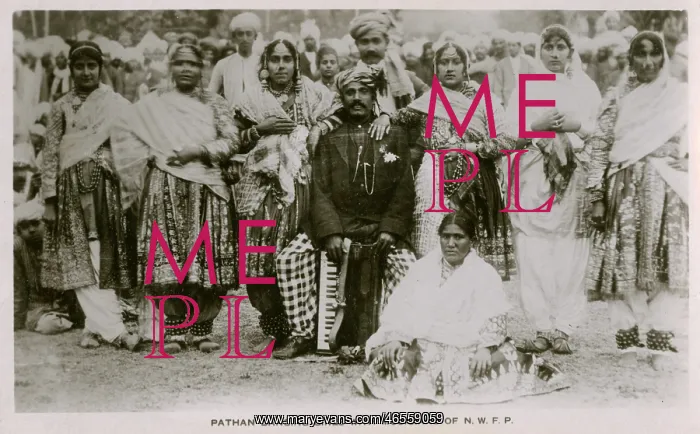 : Pashtun Dancing girls with musicians - Peshawar : Pashtun Dancing girls with musicians - Peshawar