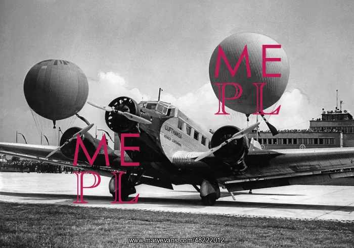: Passenger airplane at the Munich airport, 1934 : Passenger airplane at the Munich airport, 1934