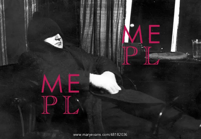 : Passenger in the airship Graf Zeppelin, 1928 : Passenger in the airship Graf Zeppelin, 1928