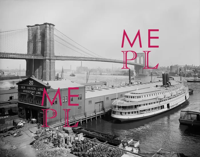 : Passenger ferry docked at Pier 20 on South : Passenger ferry docked at Pier 20 on South
