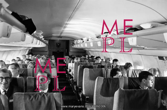  : PASSENGERS ON A 727