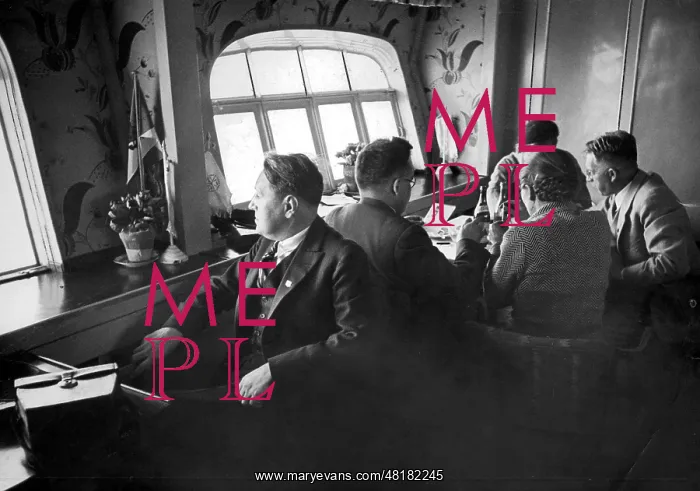 : Passengers on board of the airship Graf Zeppelin, 1933 : Passengers on board of the airship Graf Zeppelin, 1933