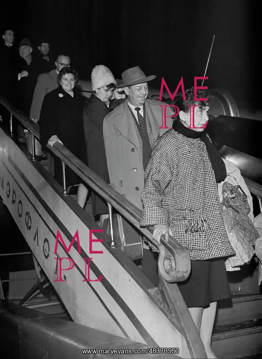 : Passengers of Caravelle airliner : Passengers of Caravelle airliner