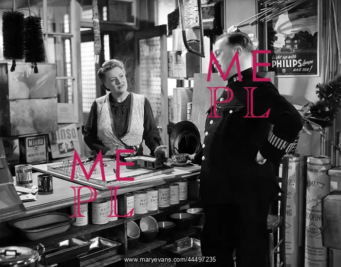 : Passport To Pimlico (1949) : Passport To Pimlico (1949)